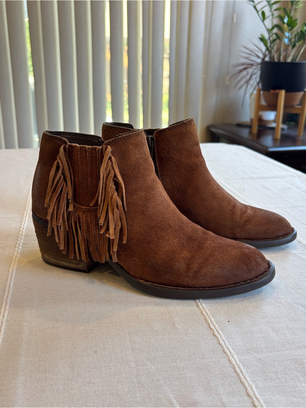 Børn‎ Danni Suede Fringe Ankle Boots Brown Sz 8.5
